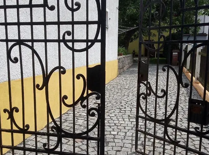 Friday Λίμπερεκ