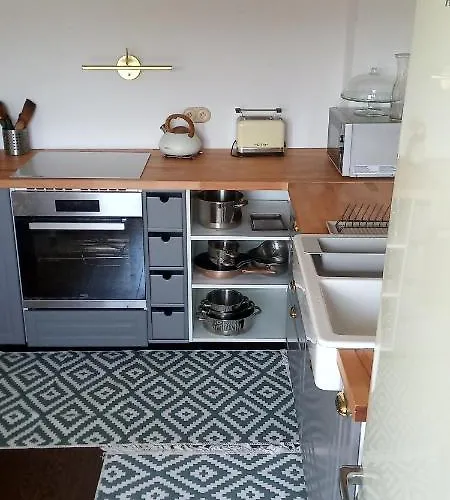 Friday Διαμέρισμα *